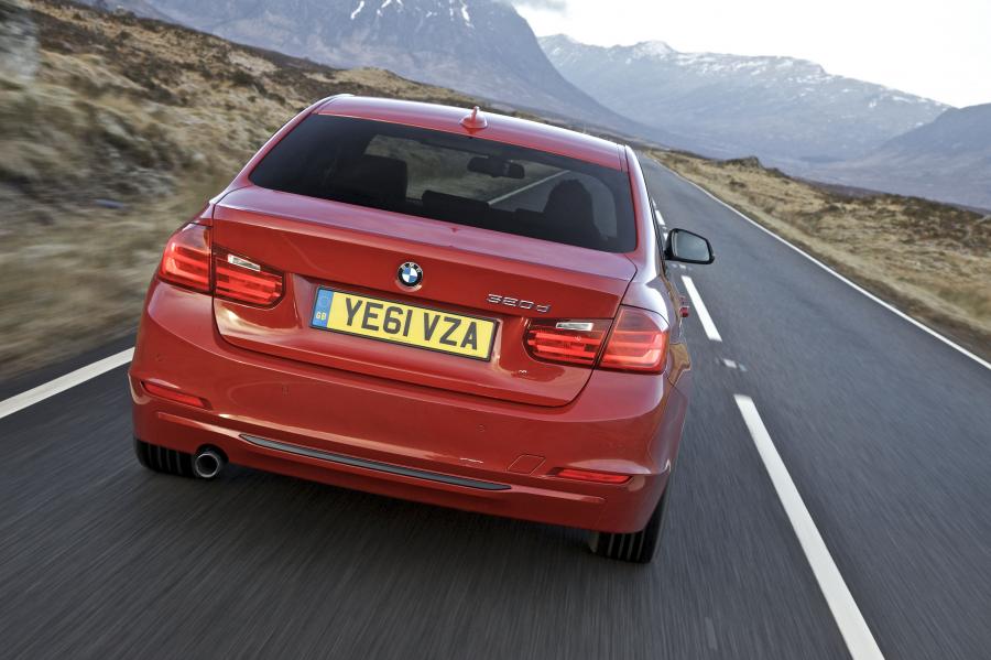  BMW 320d Sport 2012 года  (UK) (фото 12 из 28)